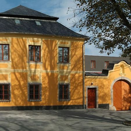 Hotel Fara Rancirov Jihlava Exteriér fotografie
